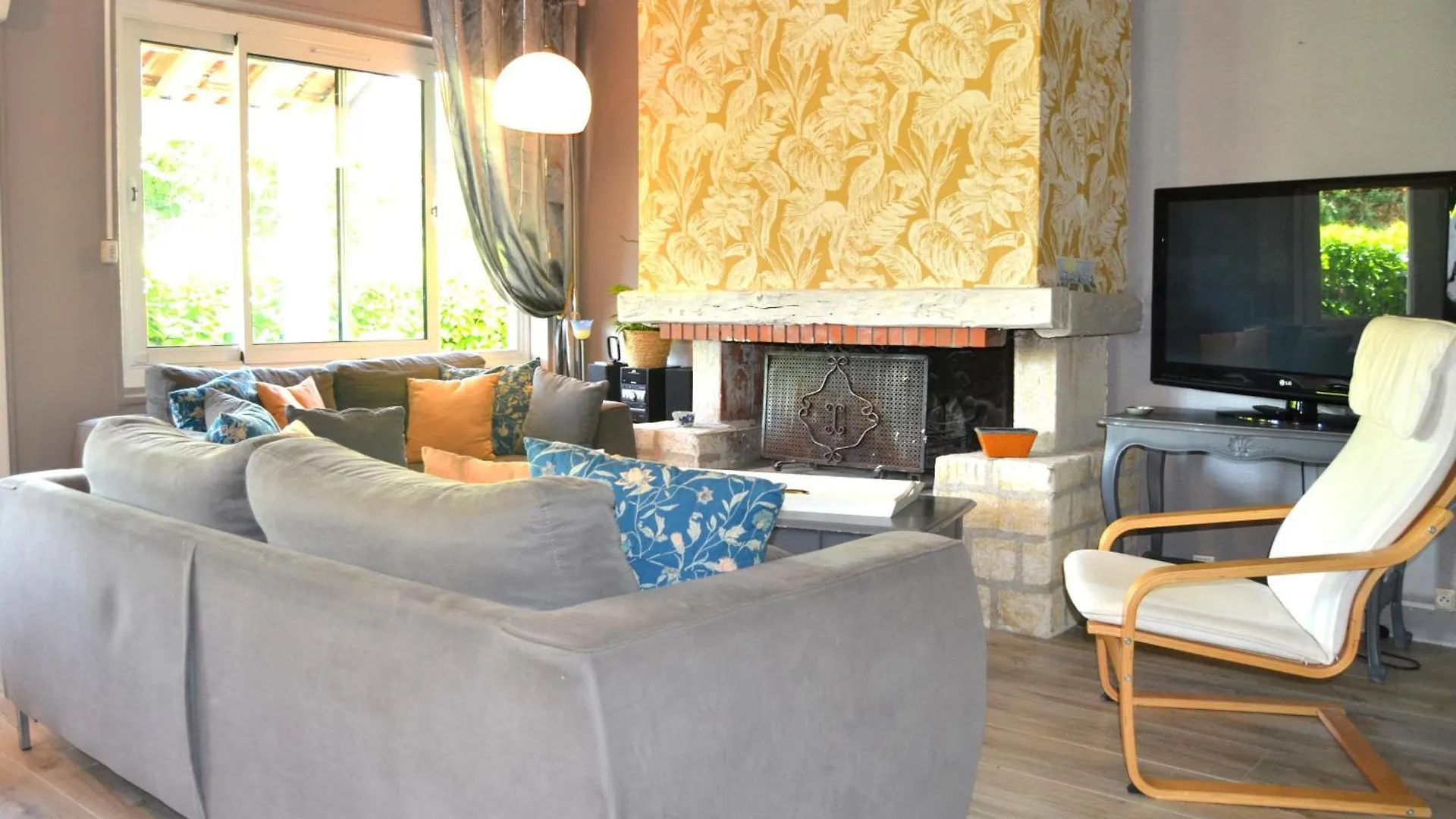 Holiday home Gite L'Ancienne Epicerie Meyronne France